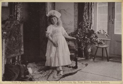 Fotografia di una ragazza da English Photographer