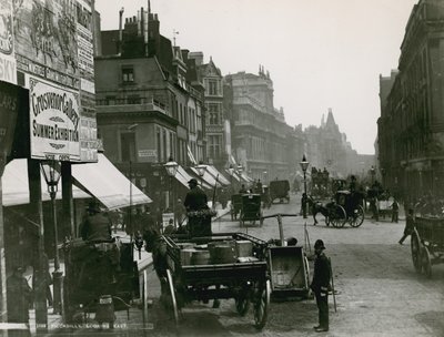 Piccadilly, Londra, guardando a est da English Photographer