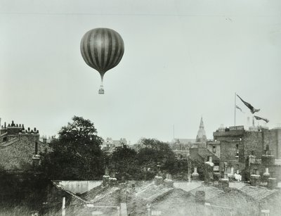 Poplar Recreation Ground: mongolfiera, 1892 da English Photographer