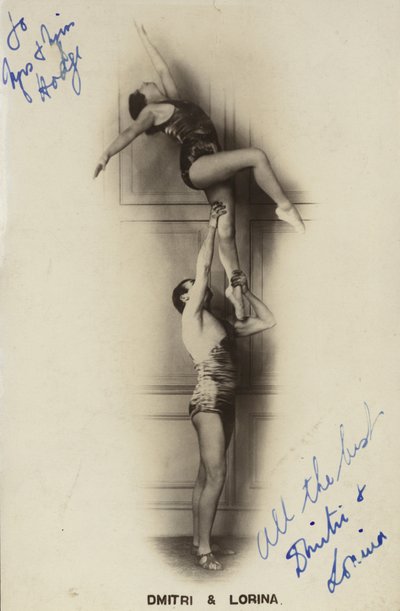 Ritratto di Dmitri e Lorina da English Photographer