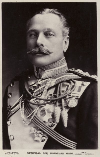Ritratto del Generale Sir Douglas Haig da English Photographer