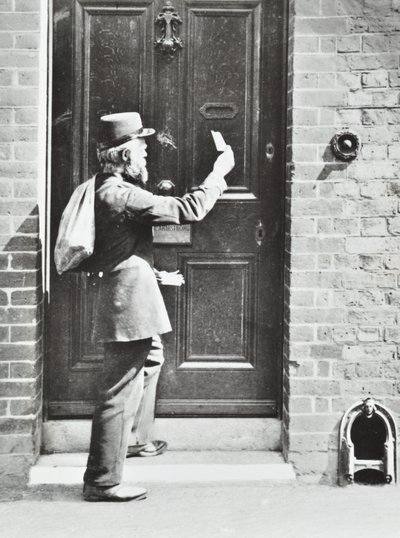 Postino in King William Walk, Greenwich, 1885 da English Photographer