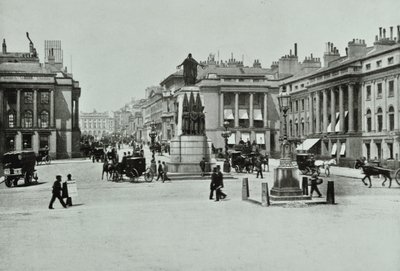 Regent Street: Waterloo Place vista verso Regent Street, 1896 da English Photographer