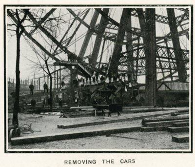 Rimozione della Grande Ruota a Earls Court, Londra; rimozione delle cabine; da The Sphere, 13 aprile 1907 da English Photographer