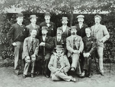 Rosendale Road School: gruppi di insegnanti, 1897 da English Photographer