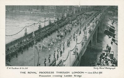 Processione reale che attraversa il Ponte di Londra da English Photographer