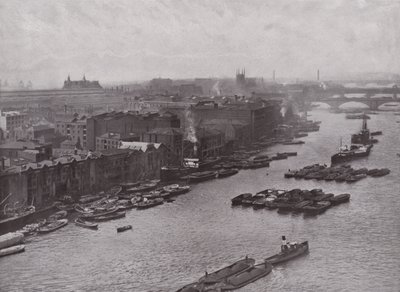 Riva Sud del Tamigi, dal Tower Bridge da English Photographer