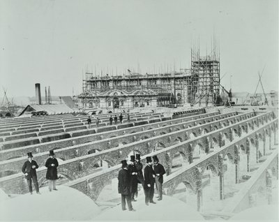 Southern Outfall Sewer, Crossness: operazioni di costruzione, 1865 da English Photographer