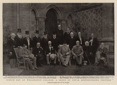 Giorno del discorso al Wellington College, un gruppo di visitatori reali distinti da English Photographer