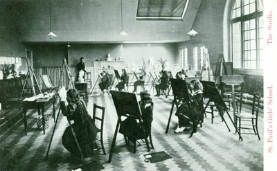 Scuola femminile di San Paolo, lo Studio da English Photographer
