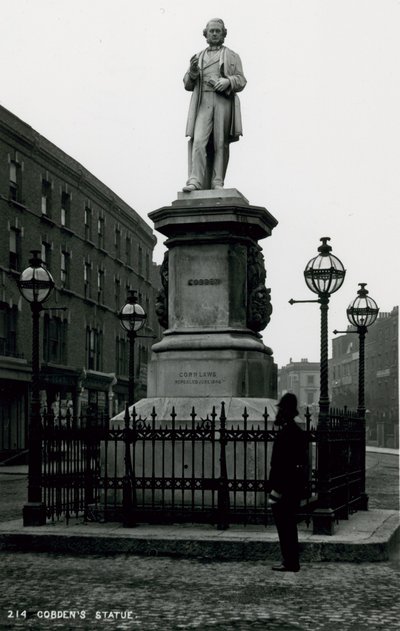 Statua di Richard Cobden da English Photographer