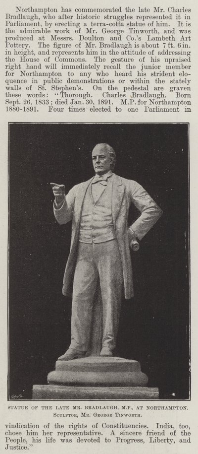 Statua del defunto signor Bradlaugh, MP, a Northampton, Scultore, signor George Tinworth da English Photographer