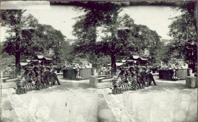 Immagine stereoscopica delle bancarelle di St Jamess Park da English Photographer