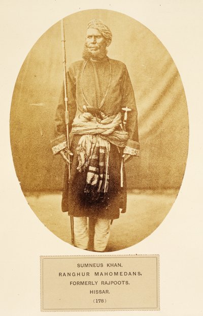 Sumneus Khan, Ranghur Mahomedani, ex Rajpoots, Hissar, da The People of India, di J. Forbes Watson, pubblicato 1868 (albumen print) da English Photographer