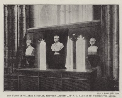I busti di Charles Kingsley, Matthew Arnold e F D Maurice nell