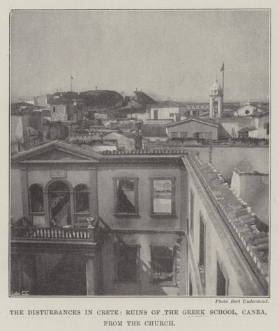I disordini a Creta, rovine della scuola greca, Canea, dalla chiesa da English Photographer