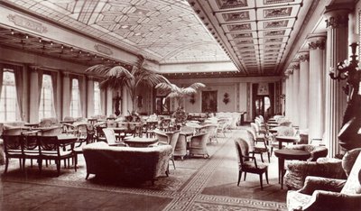 Salone di Prima Classe a bordo della HMS Homeric da English Photographer