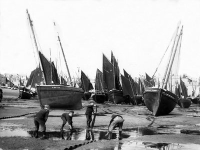 La flotta di pesca nel porto di St Ives, c.1880-99 da English Photographer