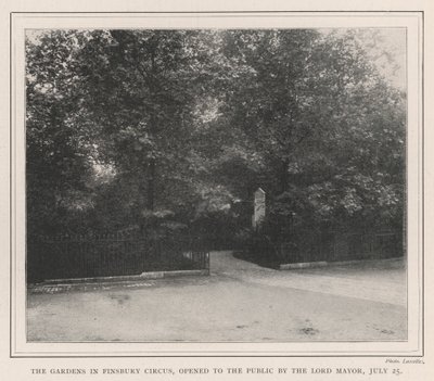 I giardini di Finsbury Circus, aperti al pubblico dal sindaco, 25 luglio da English Photographer