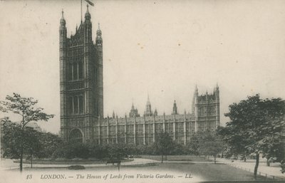 La Camera dei Lord dai Giardini di Victoria, Londra da English Photographer