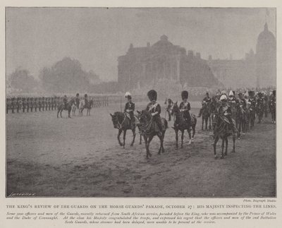 La revisione delle guardie da parte del re alla parata delle Horse Guards, 27 ottobre, Sua Maestà ispeziona le linee da English Photographer