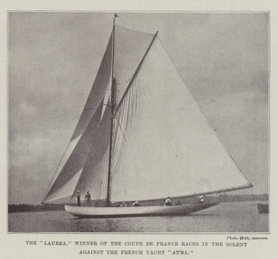 La Laurea, Vincitrice delle Corse Coupe de France nel Solent contro lo Yacht Francese Anna da English Photographer