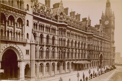 Midland Grand Hotel, Stazione Ferroviaria Midland, Euston Road, Londra da English Photographer