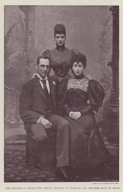 La Principessa del Galles con il Principe Carlo di Danimarca e la Principessa Maud del Galles da English Photographer