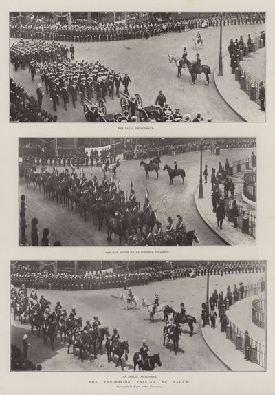 La processione che passa davanti a St Paul da English Photographer