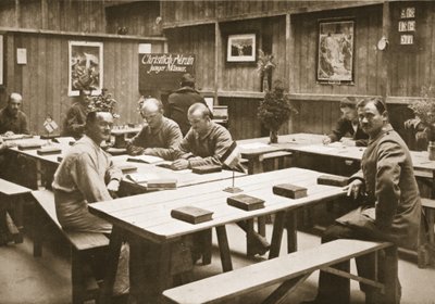 La Sala di Lettura, Handforth, illustrazione da Prigionieri tedeschi in Gran Bretagna da English Photographer