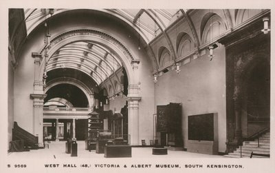Museo Victoria e Albert, South Kensington, Londra da English Photographer