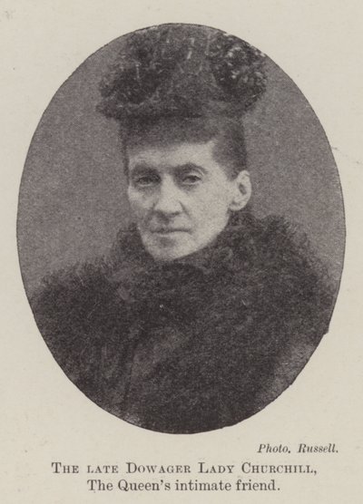 La defunta Lady Churchill, intima amica della Regina da English Photographer
