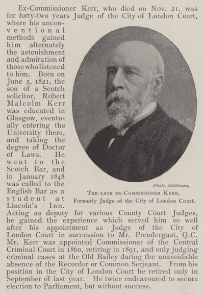 Il defunto ex commissario Kerr, ex giudice del tribunale della città di Londra da English Photographer
