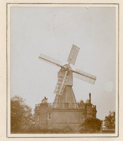 Il vecchio mulino su Wimbledon Common da English Photographer