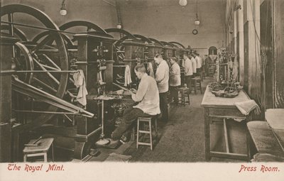 La sala di stampa della Royal Mint, Londra da English Photographer