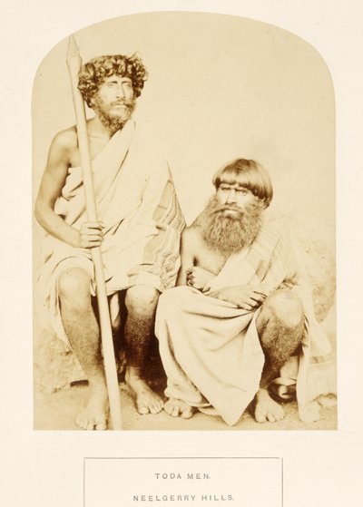 Uomini Toda, Colline di Neelgerry, da The People of India, di J. Forbes Watson, pubblicato nel 1868 da English Photographer