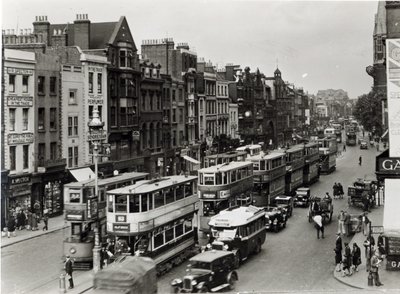 Whitechapel High Street, Londra, c.1930 da English Photographer