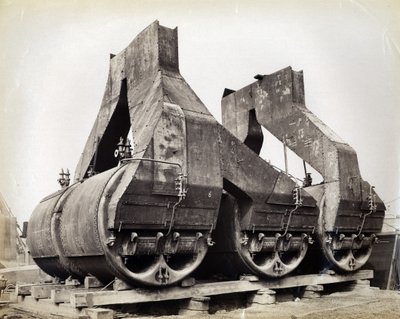 Cantiere n. 647, Baikal. Mostra alcune delle caldaie e delle prese dei camini per il traghetto rompighiaccio Baikal da English Photographer