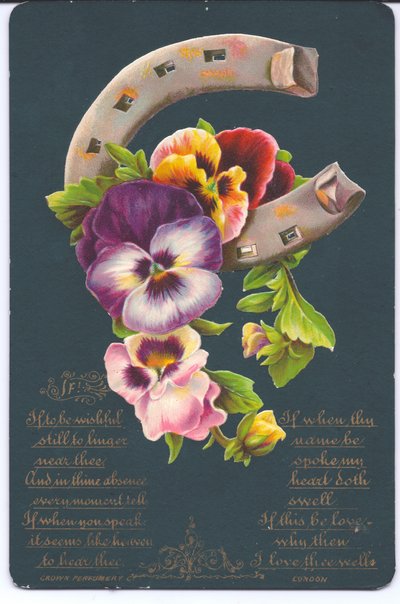 Un biglietto di auguri vittoriano di buona fortuna con un ferro di cavallo e viole del pensiero, circa 1880 da English School