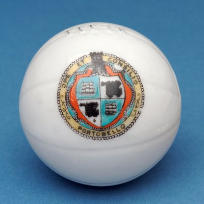 Souvenir araldico miniatura di calcio con trasferimento decorativo dello stemma di Portobello da English School