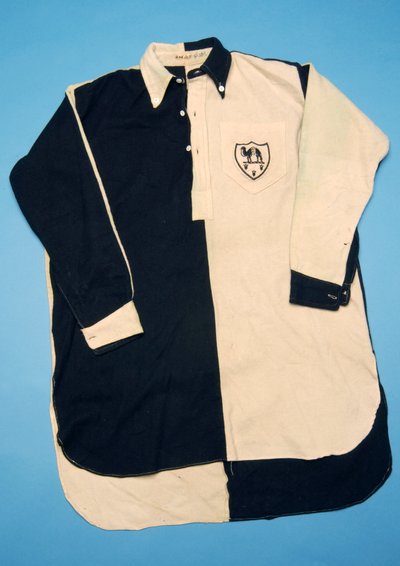 Maglia da calcio bianca e nera, anni 1930 da English School