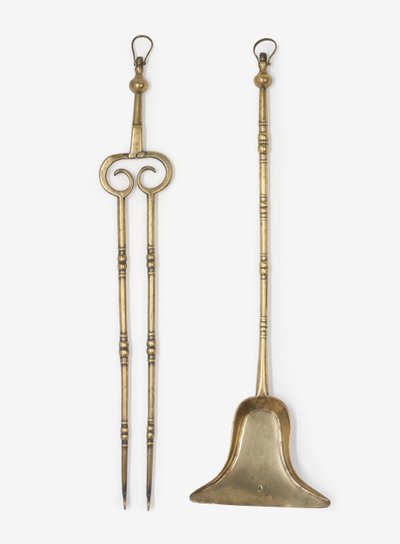 Pinze e pala in ottone, c.1650-99 da English School