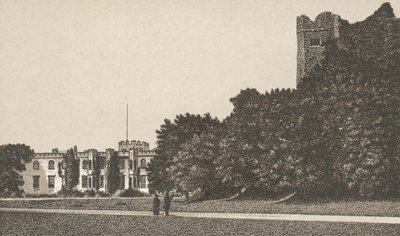 Facciata e mastio del castello da English School