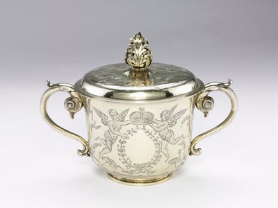 Coppa coperta, 1686 da English School