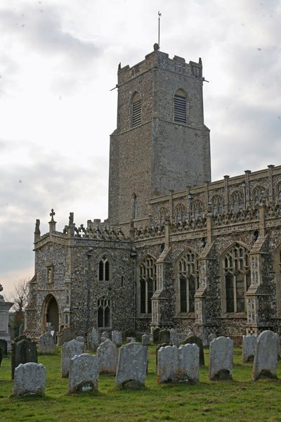 Vista della chiesa da sud da English School