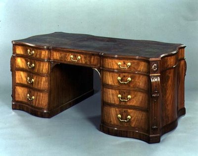 Tavolo da biblioteca realizzato da Gillows di Lancaster su disegno di Thomas Chippendale, fornito nel 1778 a Sir James Ibbetson da English School