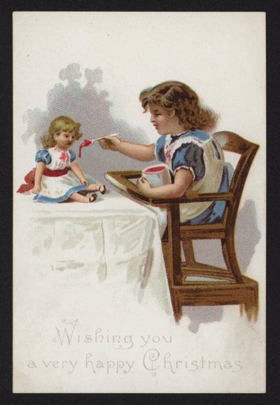 Bambina che gioca a nutrire la sua bambola, cartolina di auguri di Natale, fine XIX o inizio XX secolo da English School