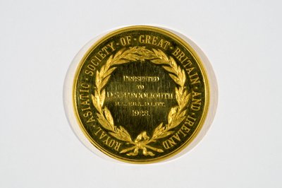 Medaglia di John Pinches Medallists Ltd. (1928) (recto) da English School