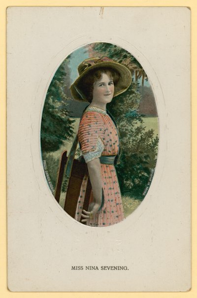 Miss Nina Sevening, attrice da English School