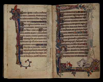 Ms 1-2005, ff.67v-68r: Una razza gigante spaventa un uomo, decorazione del bordo dal Salterio di Macclesfield, Uso di Sarum, East Anglia, c.1330 da English School